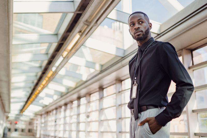 Portrait de Julien Renard, responsable éditorial numérique chez Oracle